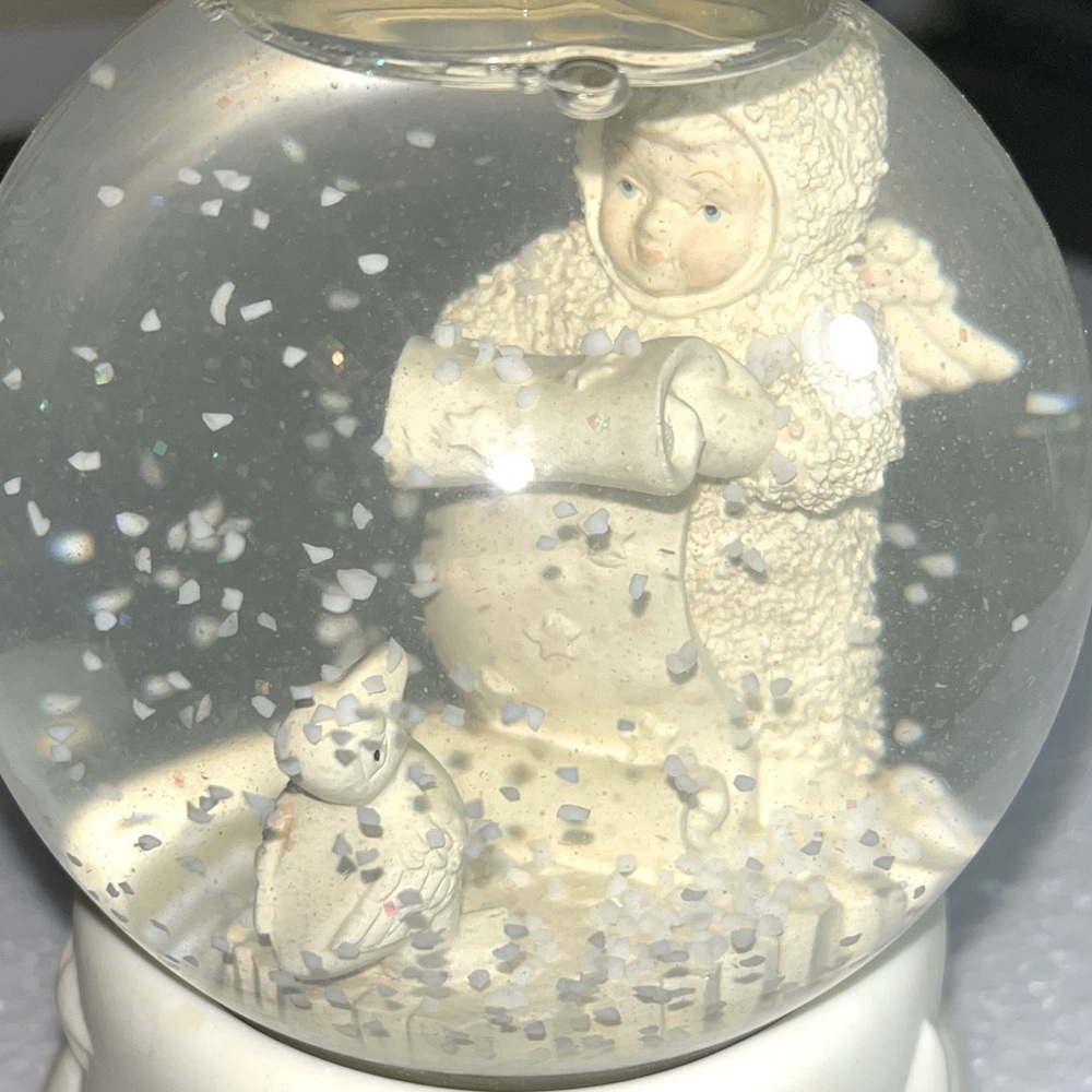 Snowbabies Music Globe